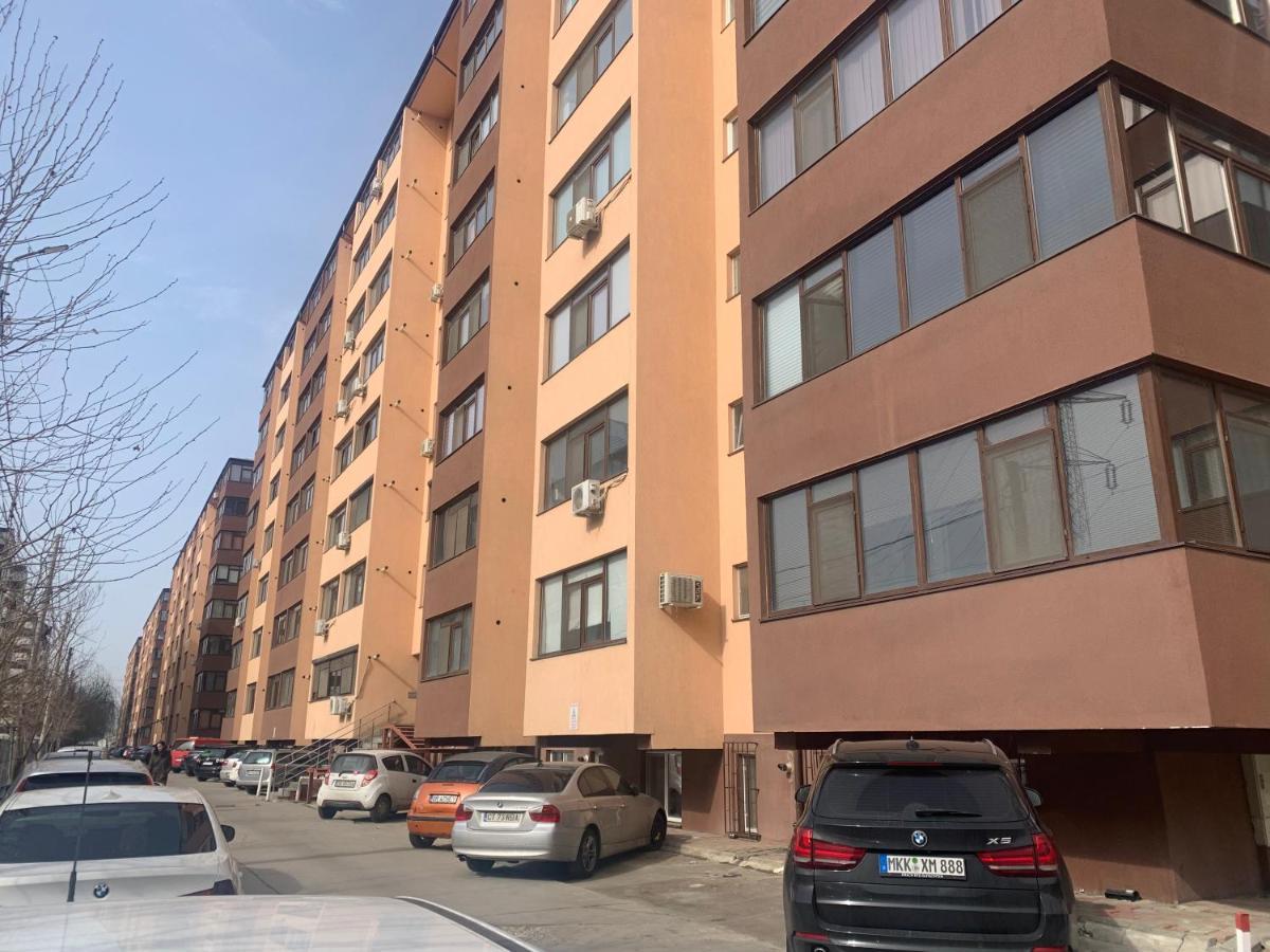 Studio Militari Residence Mr_1 Rosu Exterior photo